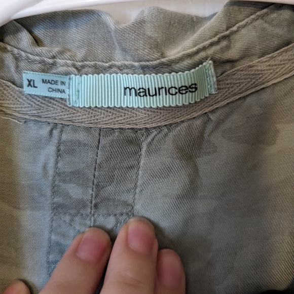 XL Camo Button Up - Picture 2 of 3